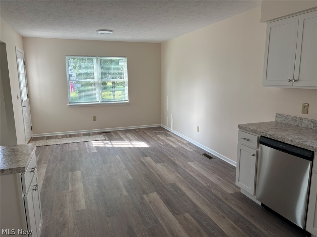 459 Hampton Drive Elyria OH 44035
