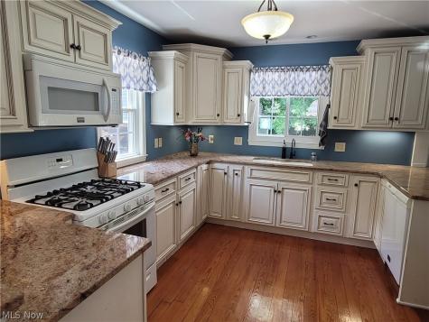 1721 10th Street NE Massillon OH 44646