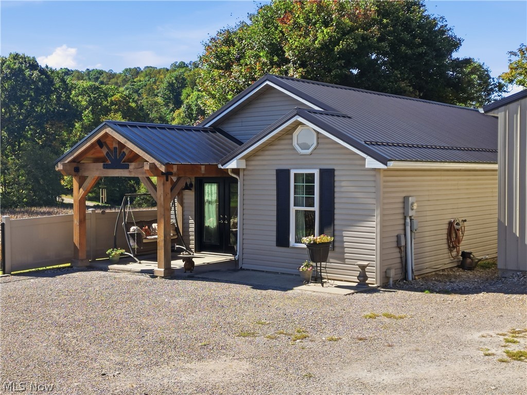 46308 Township Road 285 Coshocton OH 43812