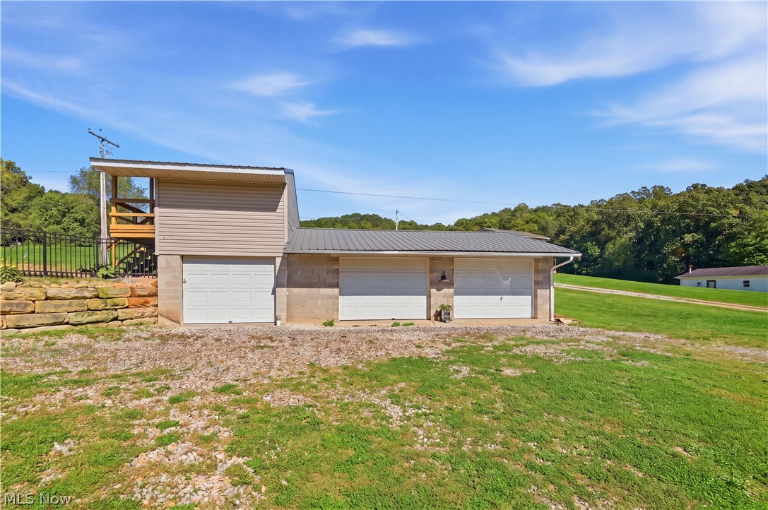 46308 Township Road 285 Coshocton OH 43812