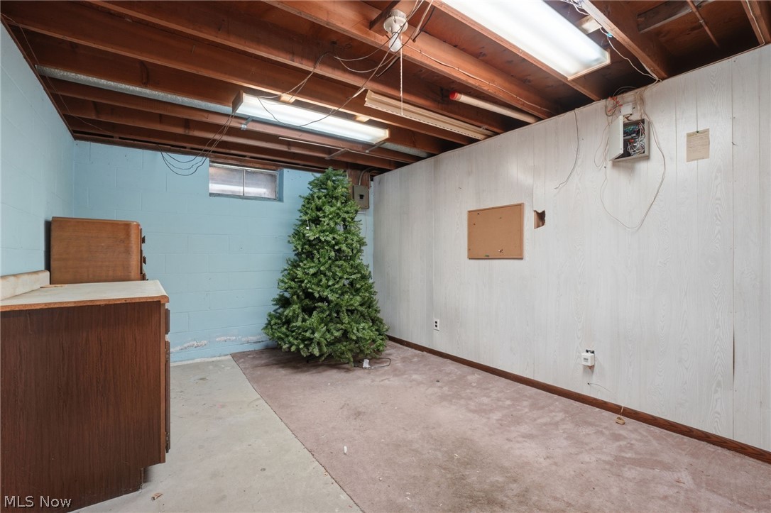 164 Bridge Street Conneaut OH 44030