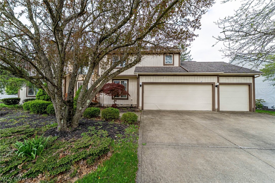 368 Leverett Lane Highland Heights OH 44143