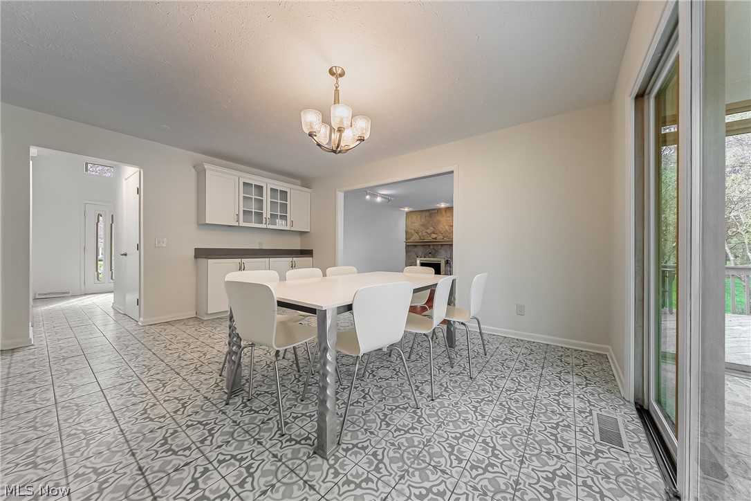 368 Leverett Lane Highland Heights OH 44143