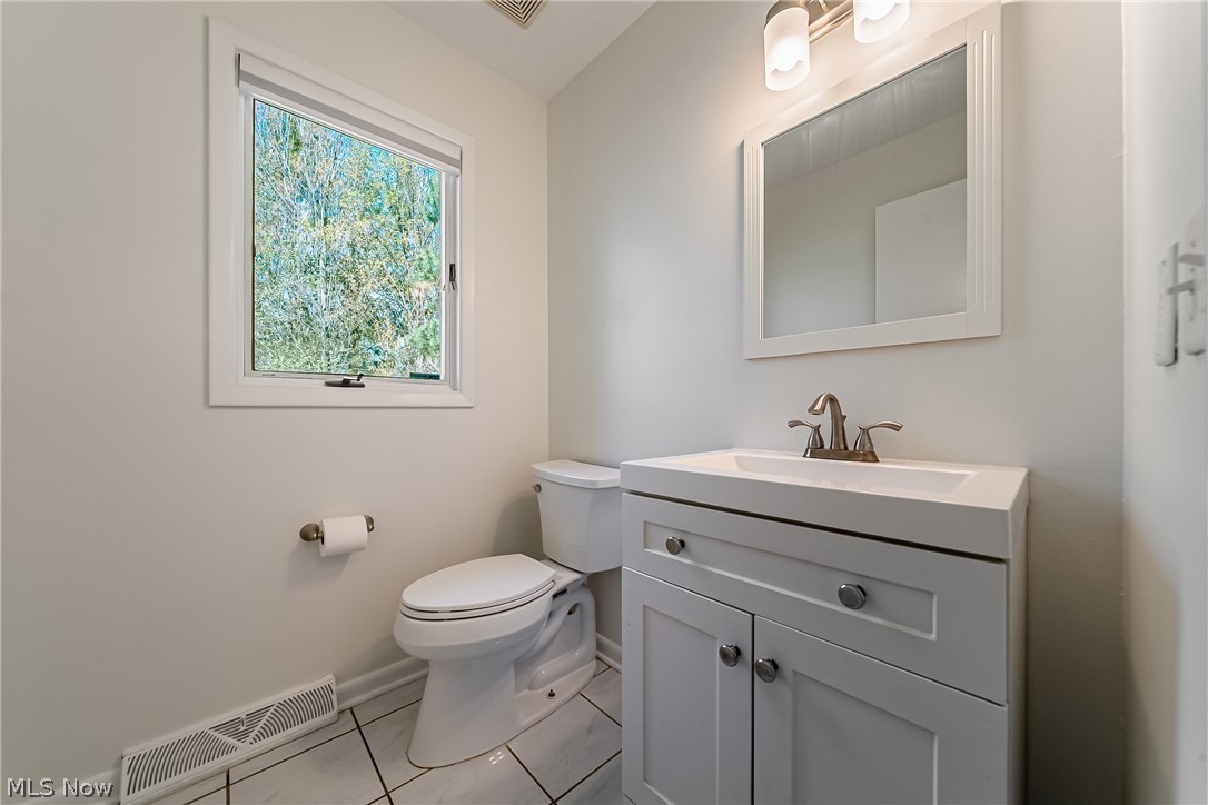 368 Leverett Lane Highland Heights OH 44143