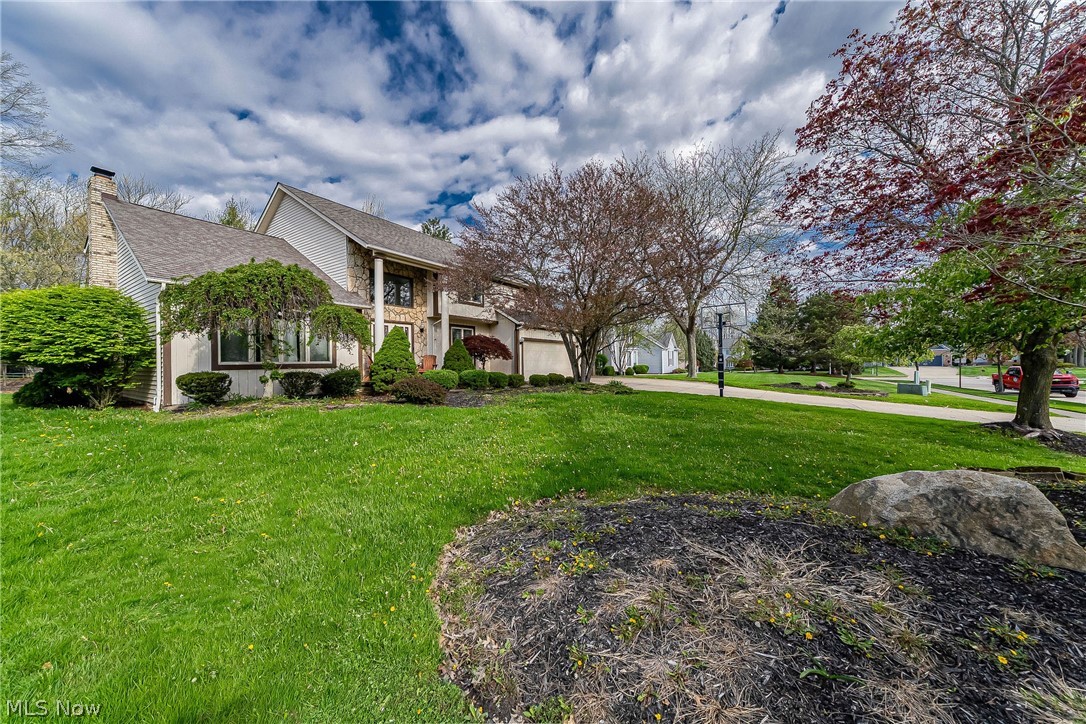 368 Leverett Lane Highland Heights OH 44143