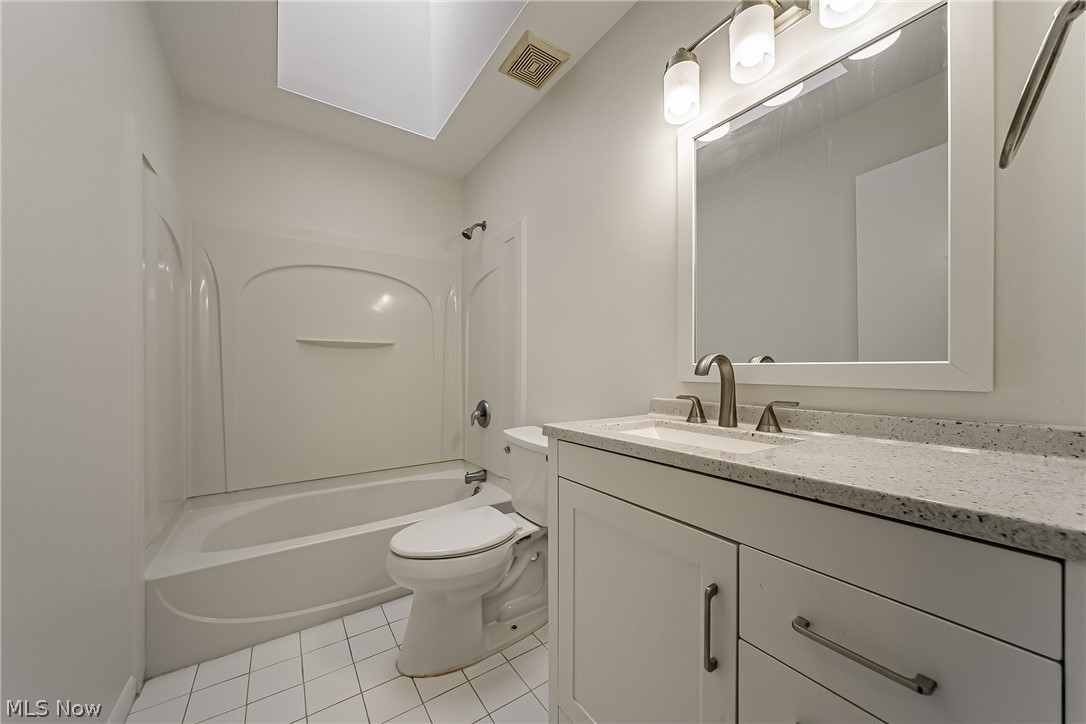368 Leverett Lane Highland Heights OH 44143