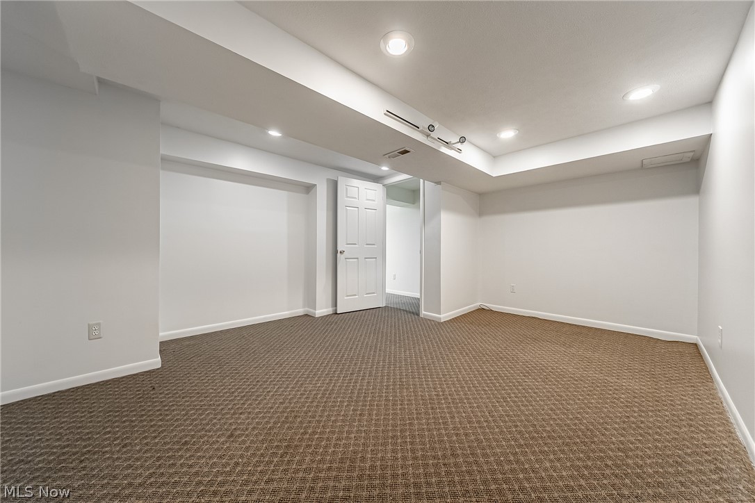 368 Leverett Lane Highland Heights OH 44143