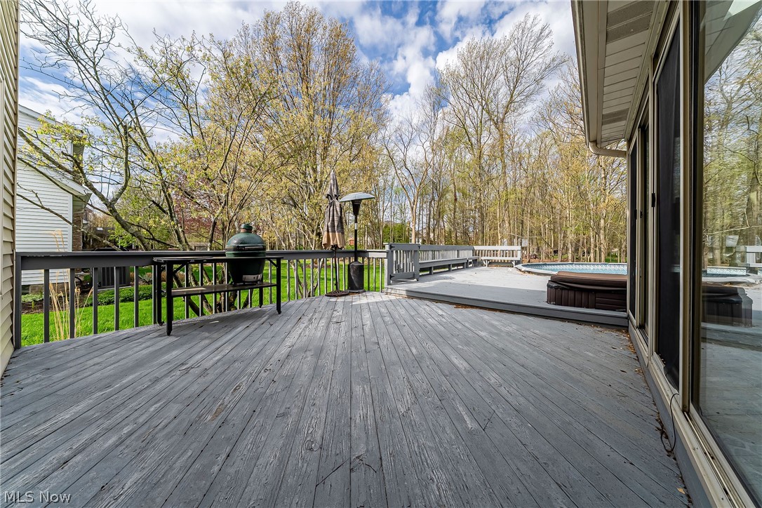 368 Leverett Lane Highland Heights OH 44143