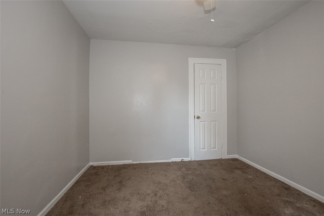 18761 Raymond Street Maple Heights OH 44137