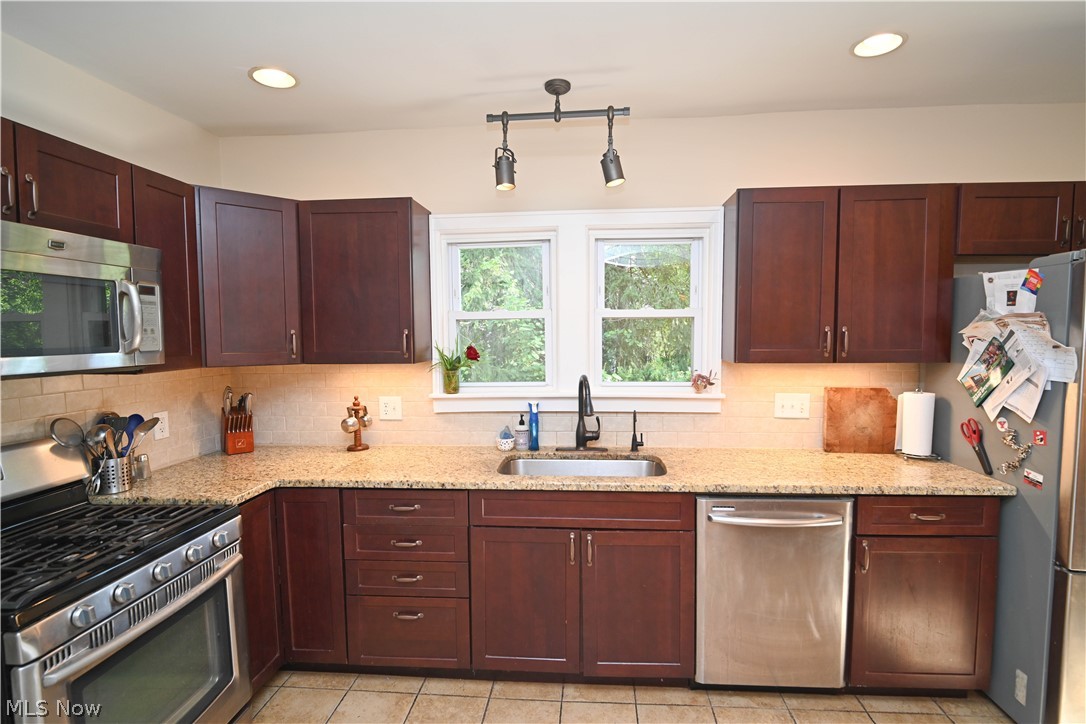 2367 Selma Avenue Youngstown OH 44504