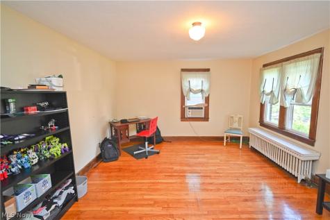 2367 Selma Avenue Youngstown OH 44504