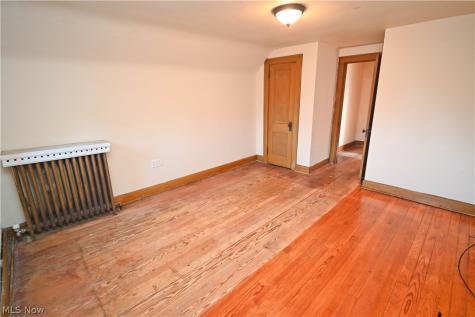 2367 Selma Avenue Youngstown OH 44504