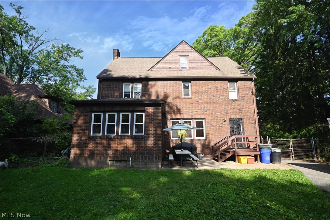 2367 Selma Avenue Youngstown OH 44504