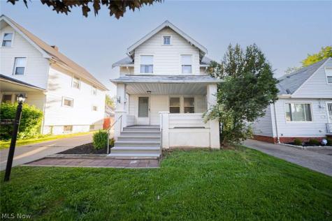1524 E 221st Street Euclid OH 44117