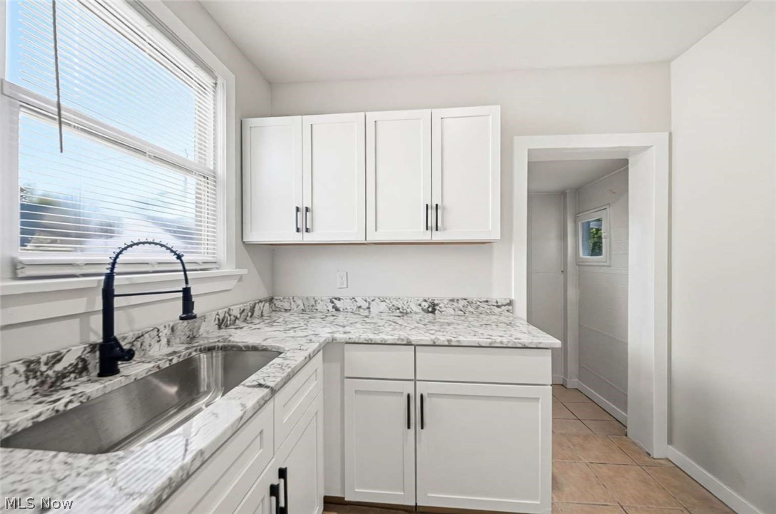 1524 E 221st Street Euclid OH 44117
