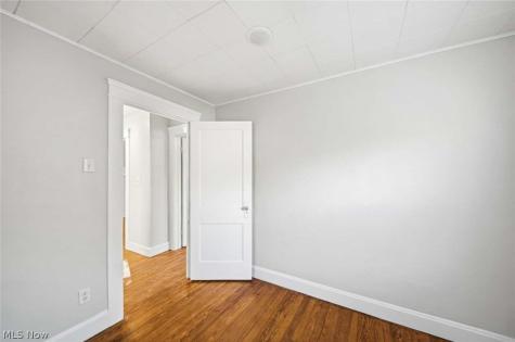 1524 E 221st Street Euclid OH 44117