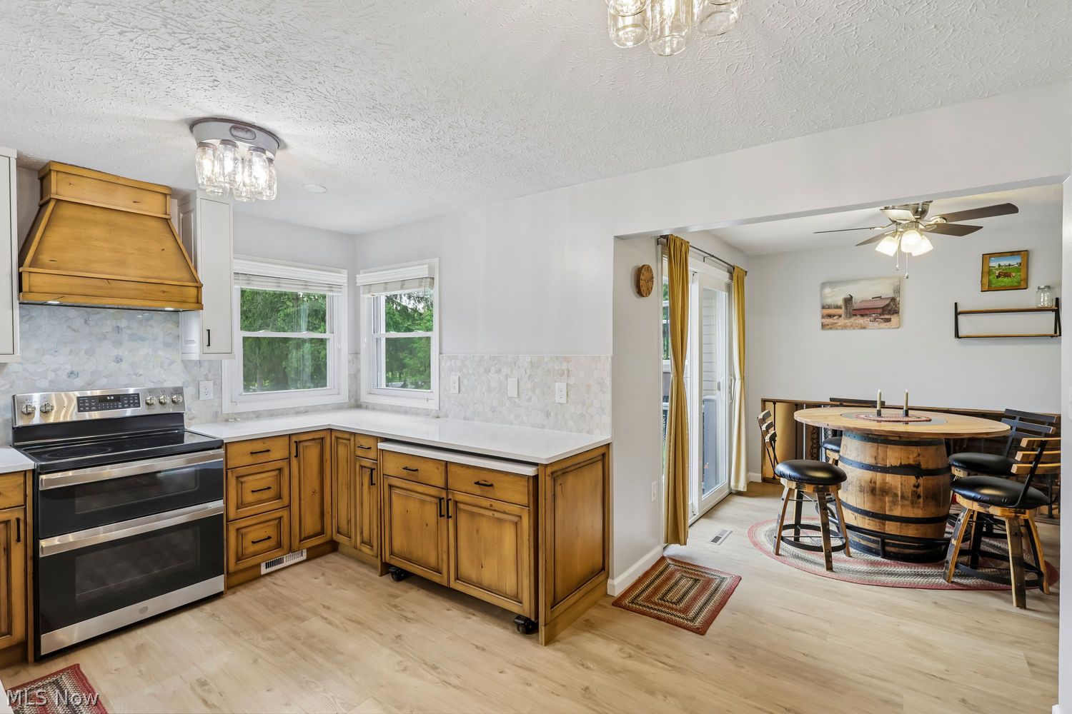 17570 Hicks Road Walton Hills OH 44146