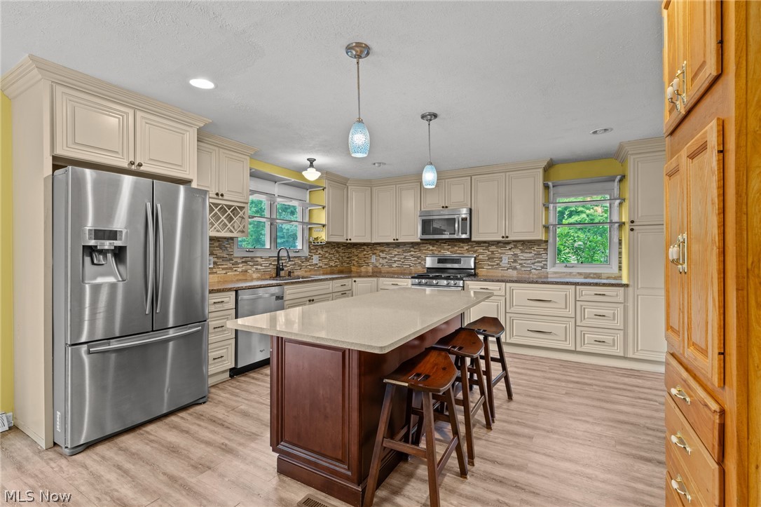 5561 Ericson Lane Willoughby OH 44094