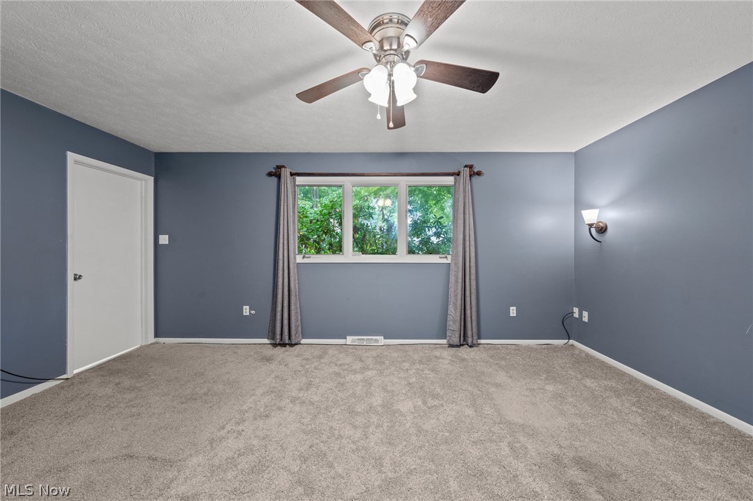 5561 Ericson Lane Willoughby OH 44094