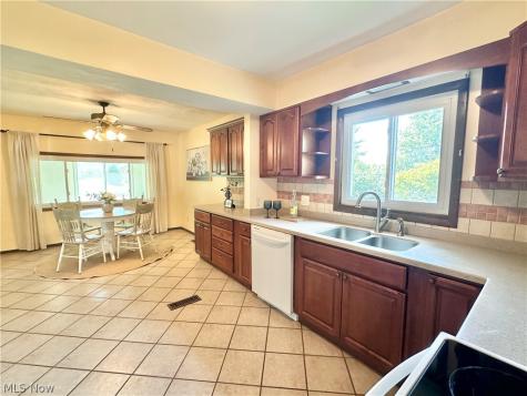 351 Perry Road Tallmadge OH 44278
