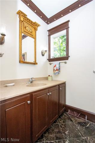 330 N Countryside Drive Ashland OH 44805