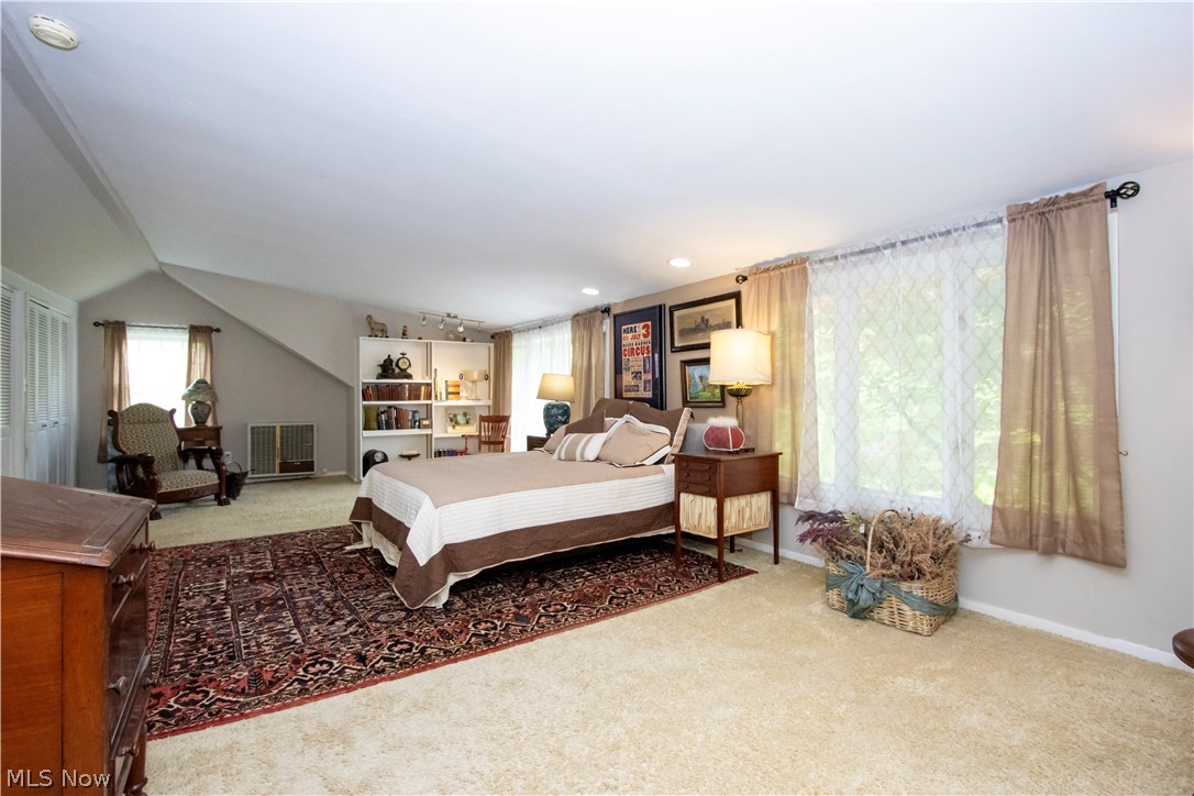 330 N Countryside Drive Ashland OH 44805
