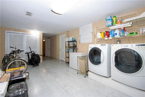 330 N Countryside Drive Ashland OH 44805