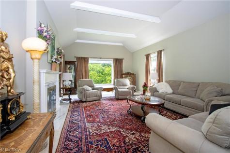 330 N Countryside Drive Ashland OH 44805