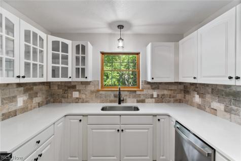 21530 Lexington Road Alliance OH 44601