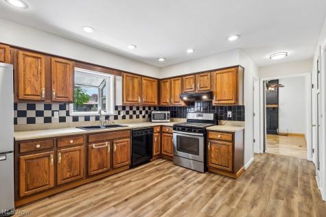 31660 Sedgefield Oval Solon OH 44139