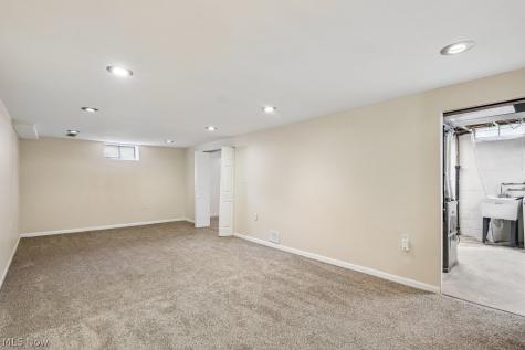 31660 Sedgefield Oval Solon OH 44139