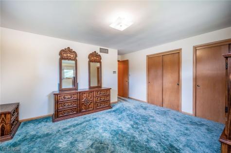 126 S Rhodes Avenue Niles OH 44446