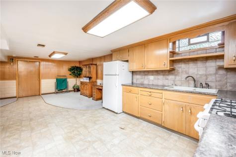 126 S Rhodes Avenue Niles OH 44446