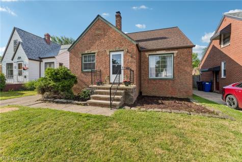 14519 Orchard Park Avenue Cleveland OH 44111