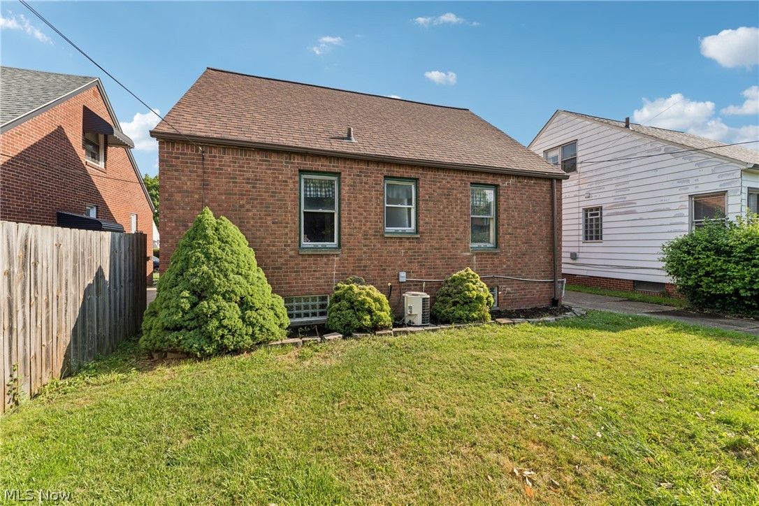 14519 Orchard Park Avenue Cleveland OH 44111