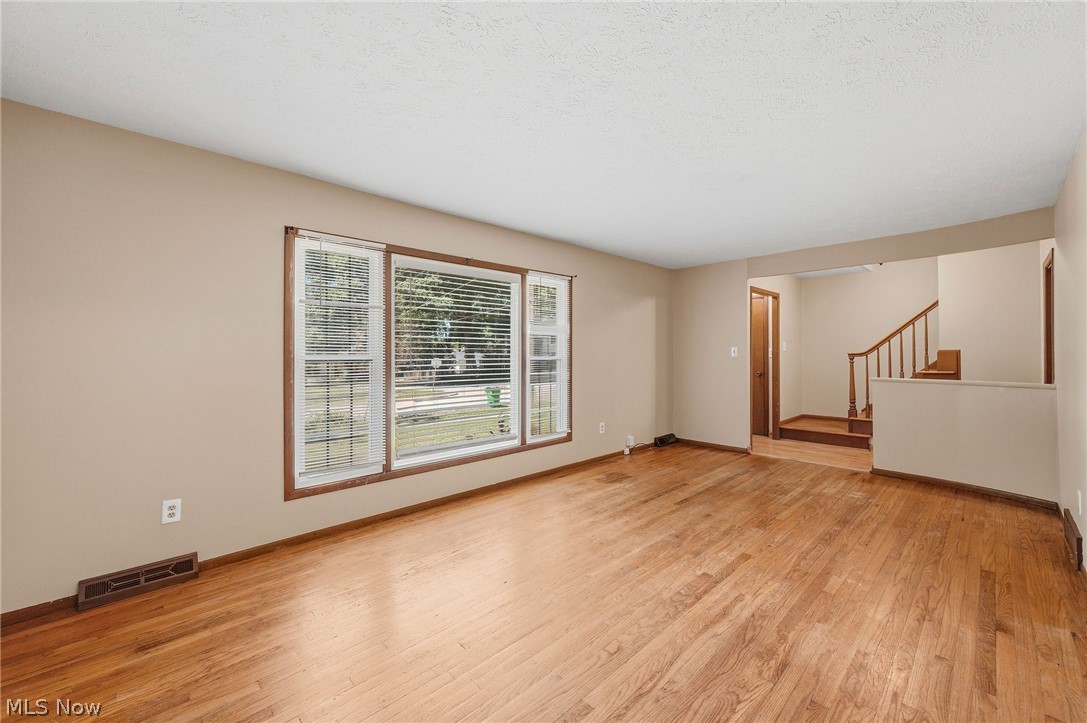 1819 Oakmount Road South Euclid OH 44121