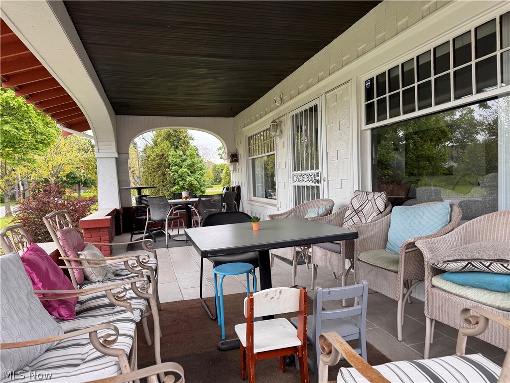 3306 West Boulevard Cleveland OH 44111