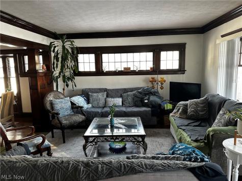 3306 West Boulevard Cleveland OH 44111