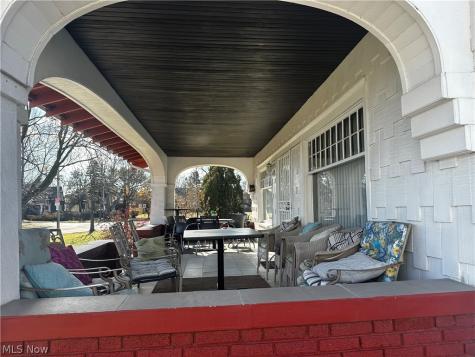 3306 West Boulevard Cleveland OH 44111