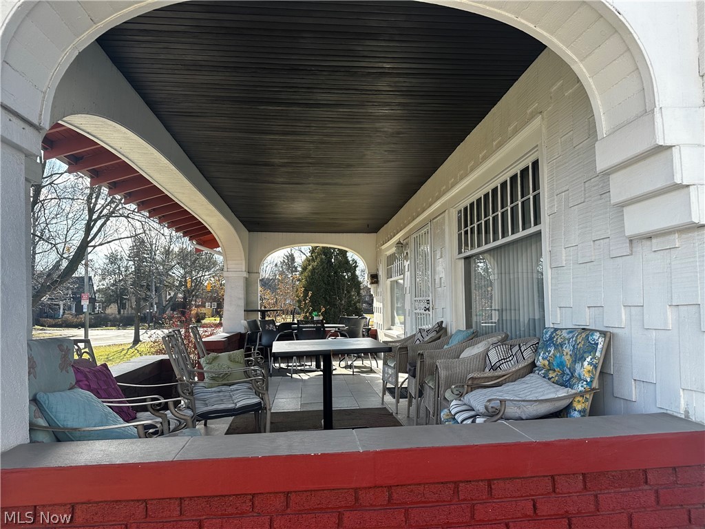 3306 West Boulevard Cleveland OH 44111
