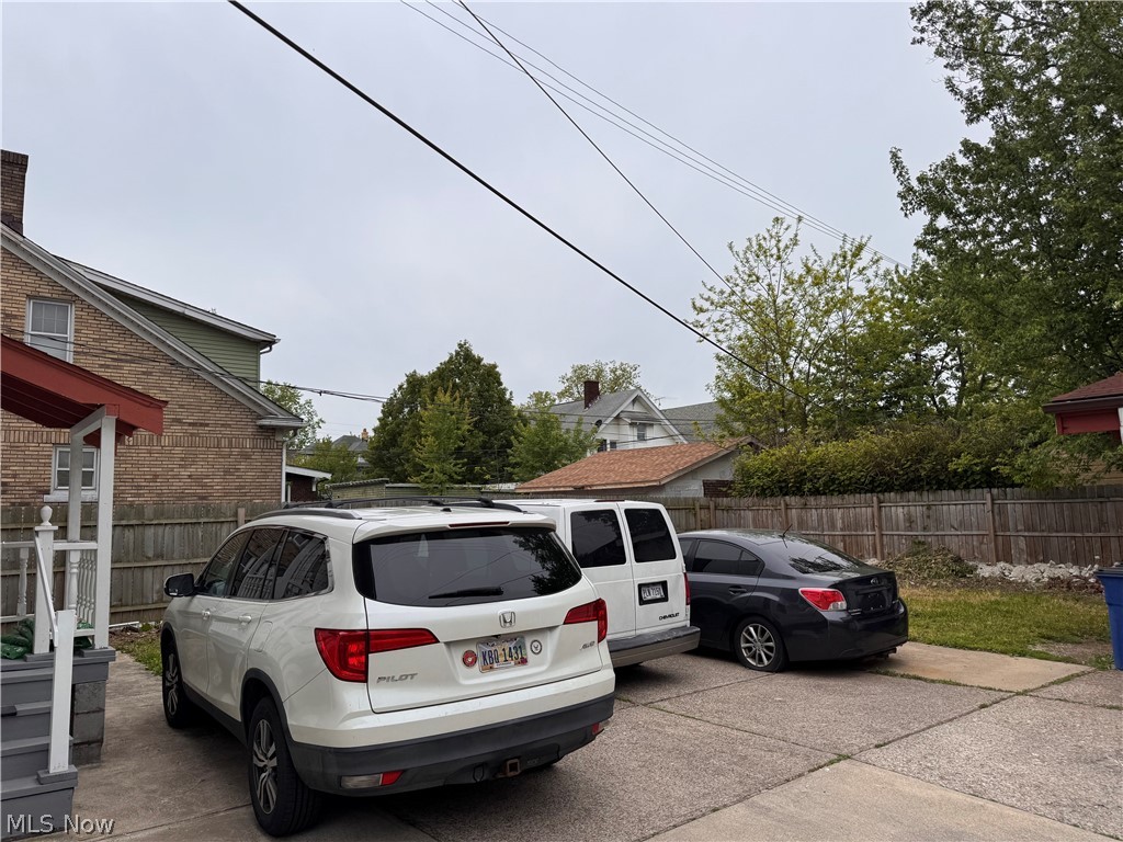 3306 West Boulevard Cleveland OH 44111