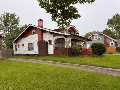 3306 West Boulevard Cleveland OH 44111