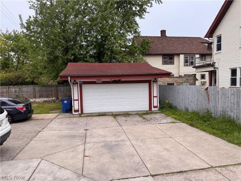 3306 West Boulevard Cleveland OH 44111