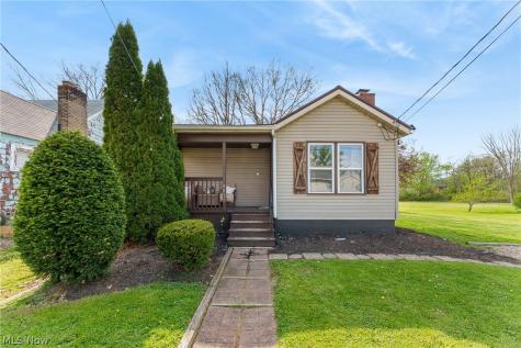 4025 Paumier Avenue Louisville OH 44641