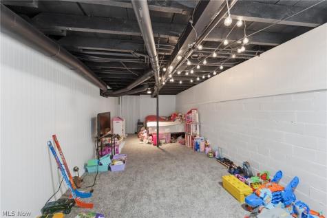 4025 Paumier Avenue Louisville OH 44641