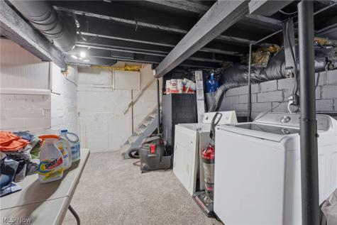 4025 Paumier Avenue Louisville OH 44641