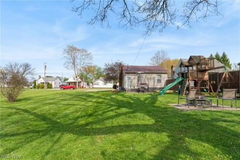 4025 Paumier Avenue Louisville OH 44641