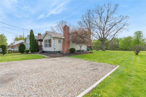 4025 Paumier Avenue Louisville OH 44641