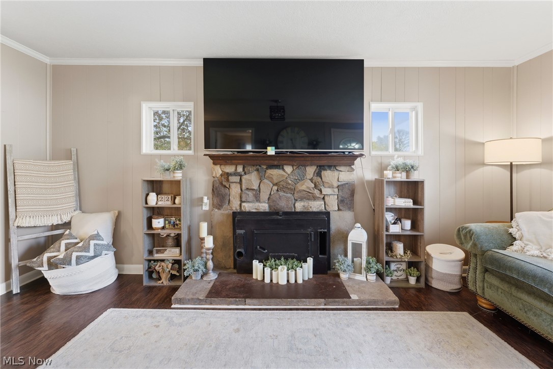 4025 Paumier Avenue Louisville OH 44641