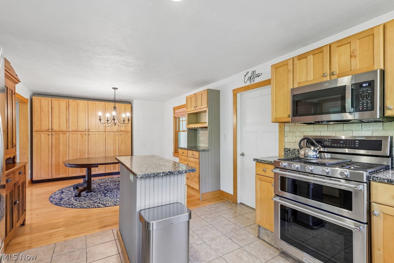 17151 Farmington Road West Farmington OH 44491